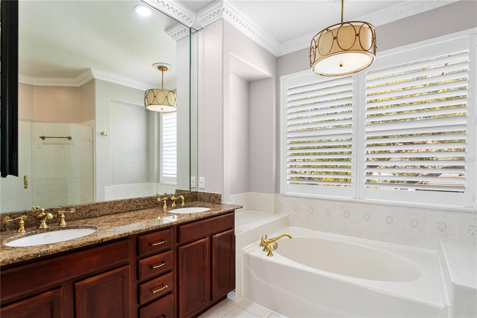 NATIVE WOODS - Residential