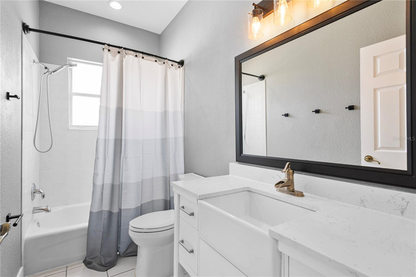 NATIVE WOODS - Residential