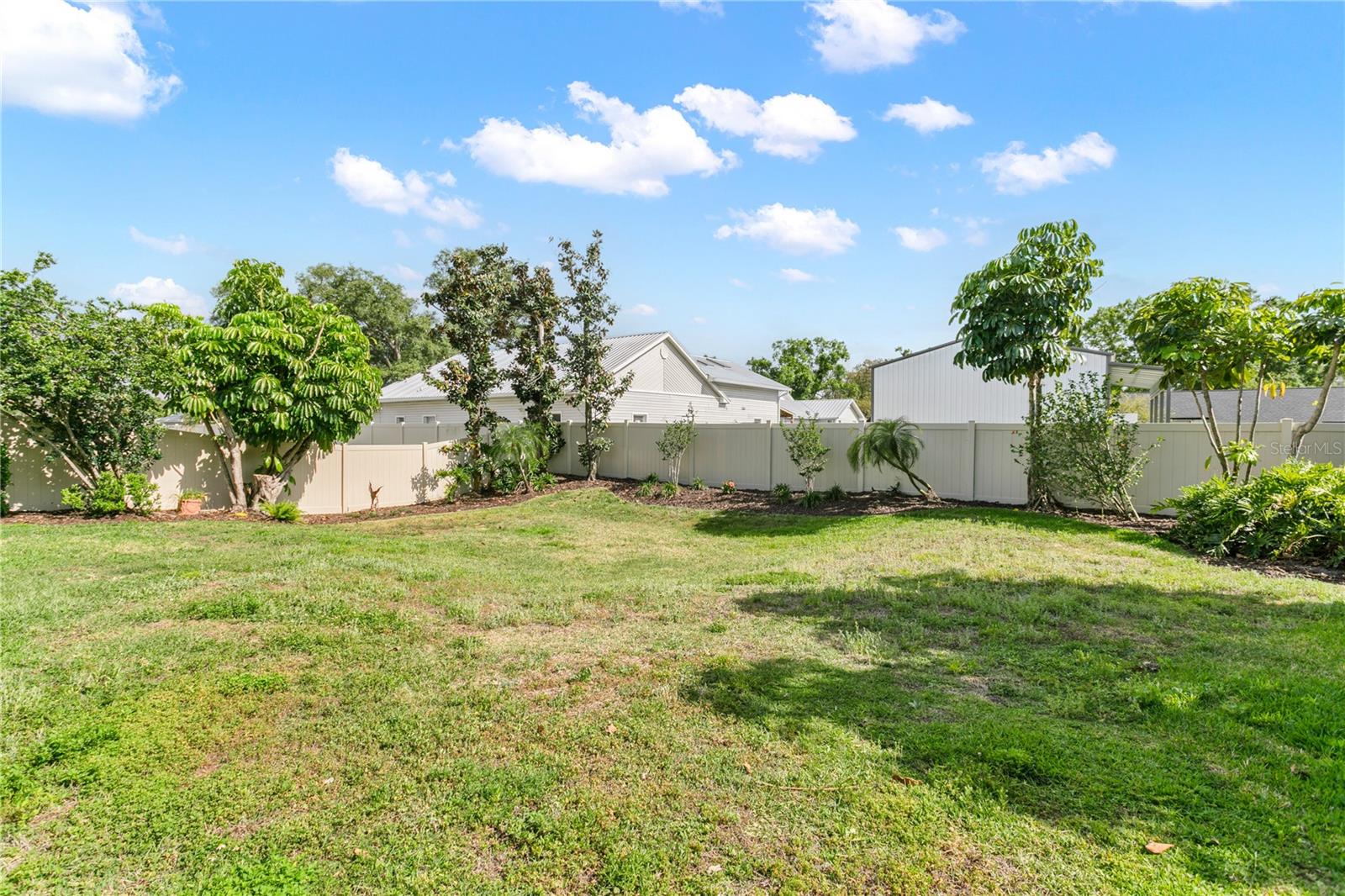 NATIVE WOODS - Residential