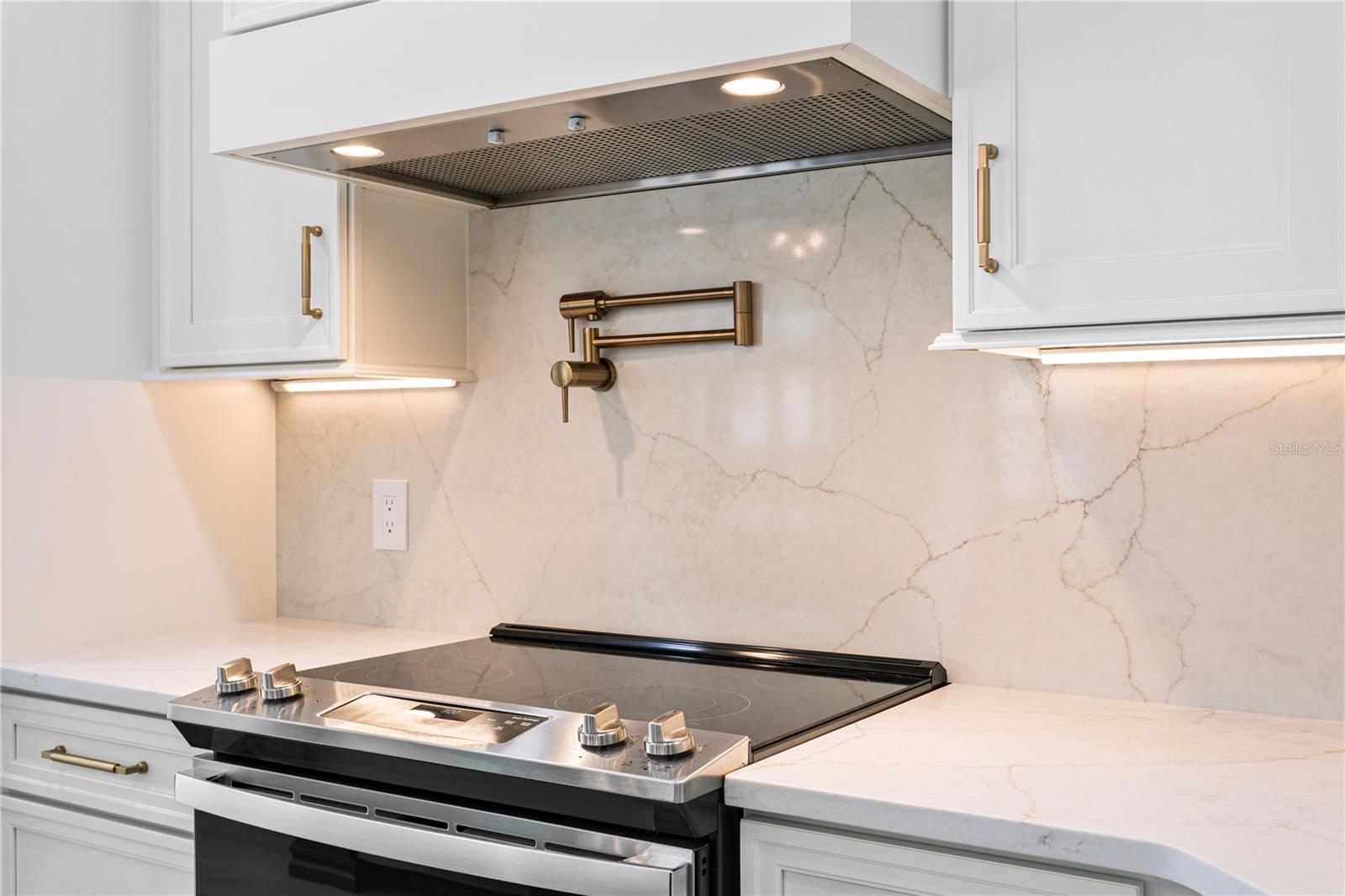 NATIVE WOODS - Residential