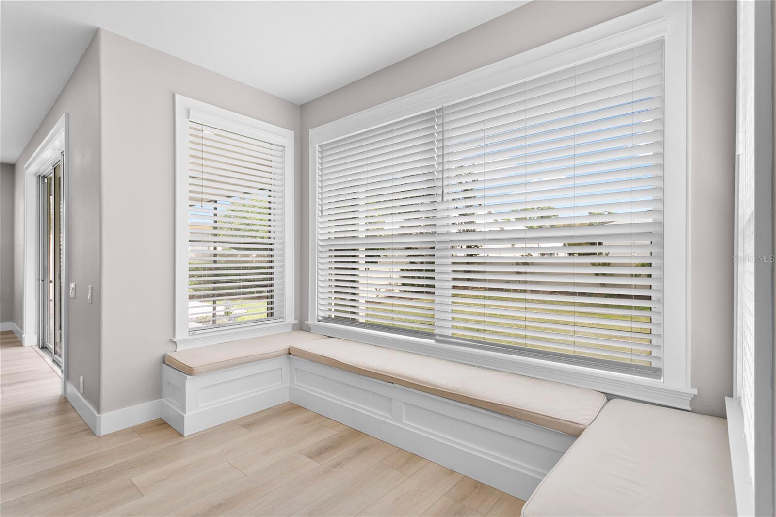 NATIVE WOODS - Residential