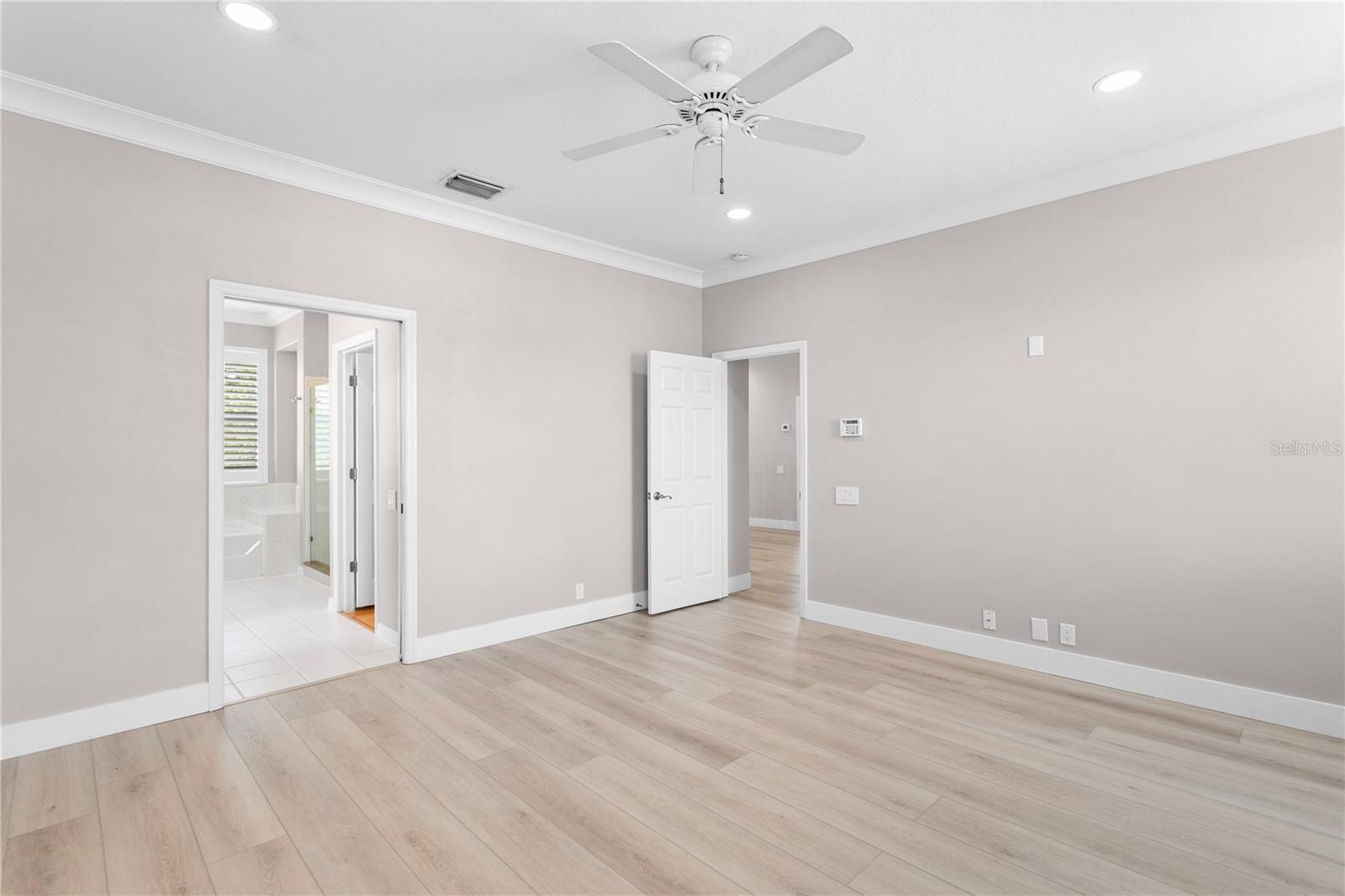 NATIVE WOODS - Residential