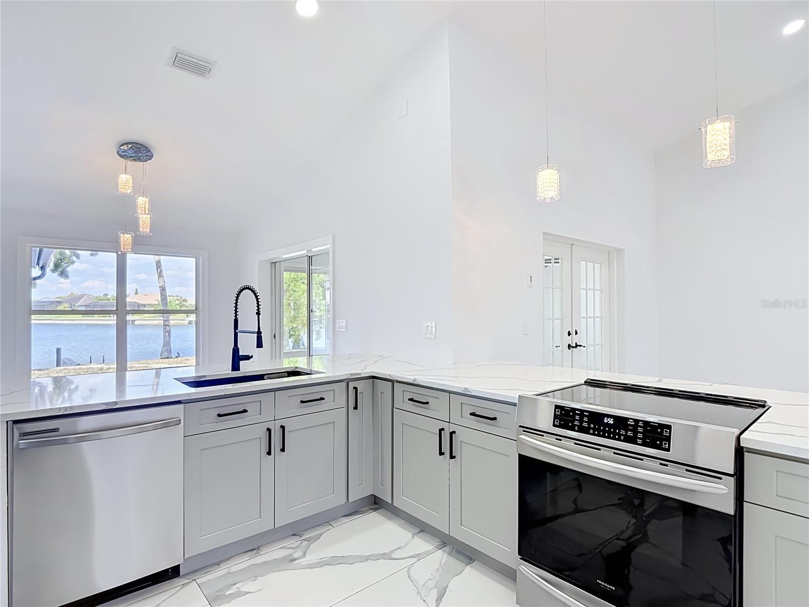 2503 AVIATION PARKWAY
