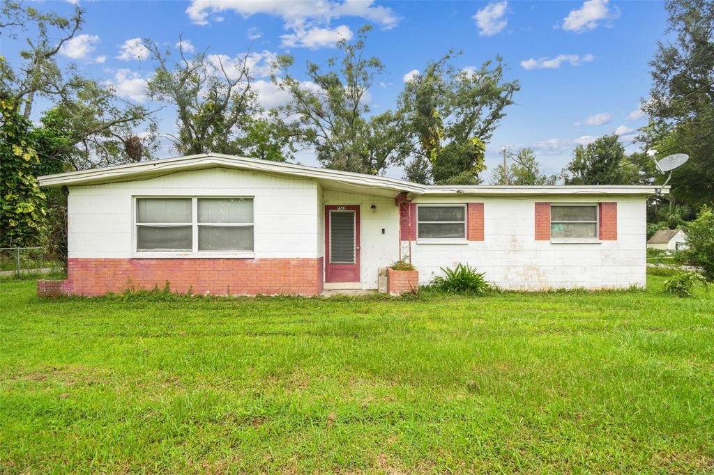 Photo of 7512 Rhode Island Drive, Tampa, FL 33619 (MLS # TB8427225)