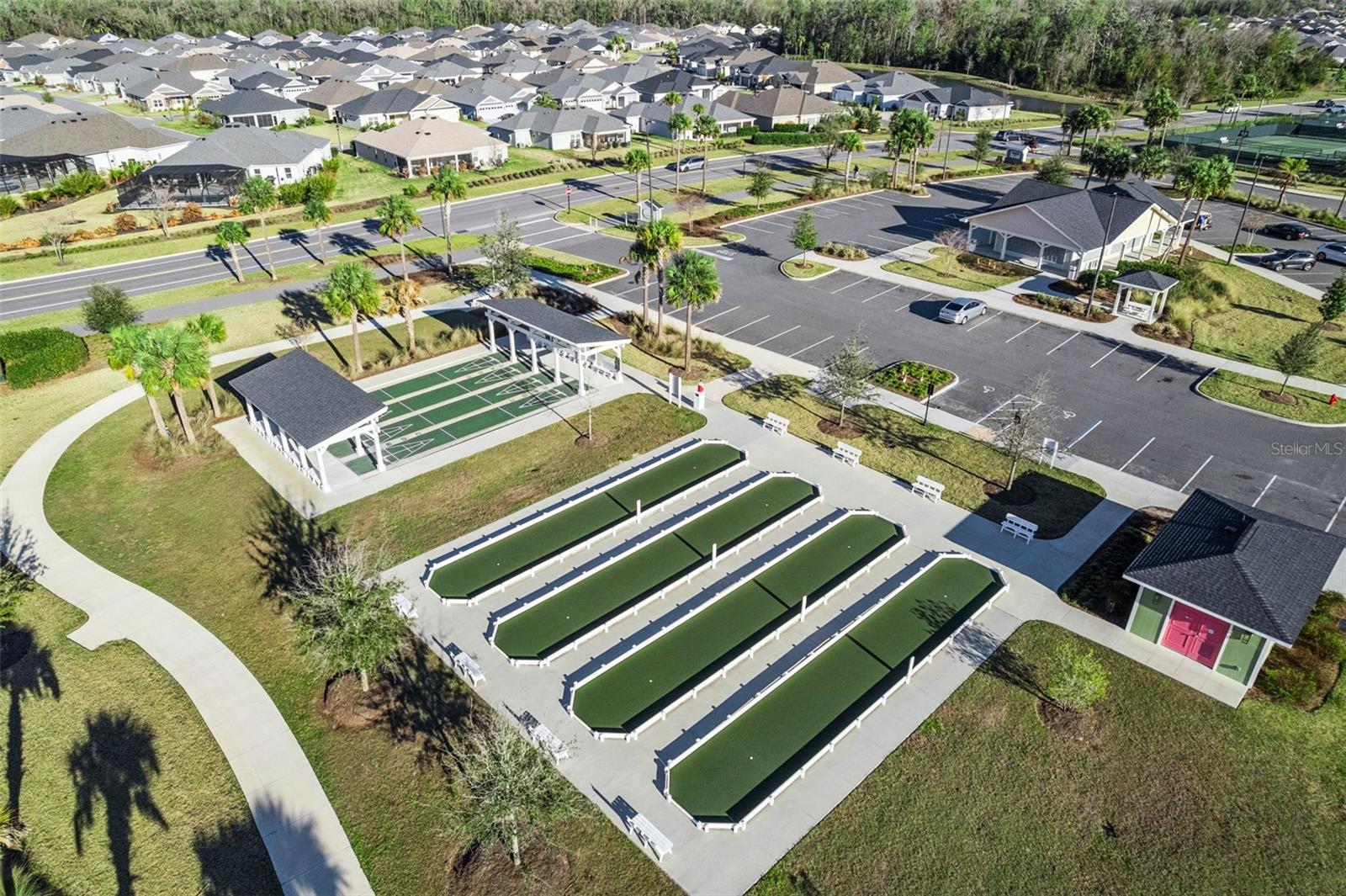 THE VILLAGES OF WEST LAKE - Residential