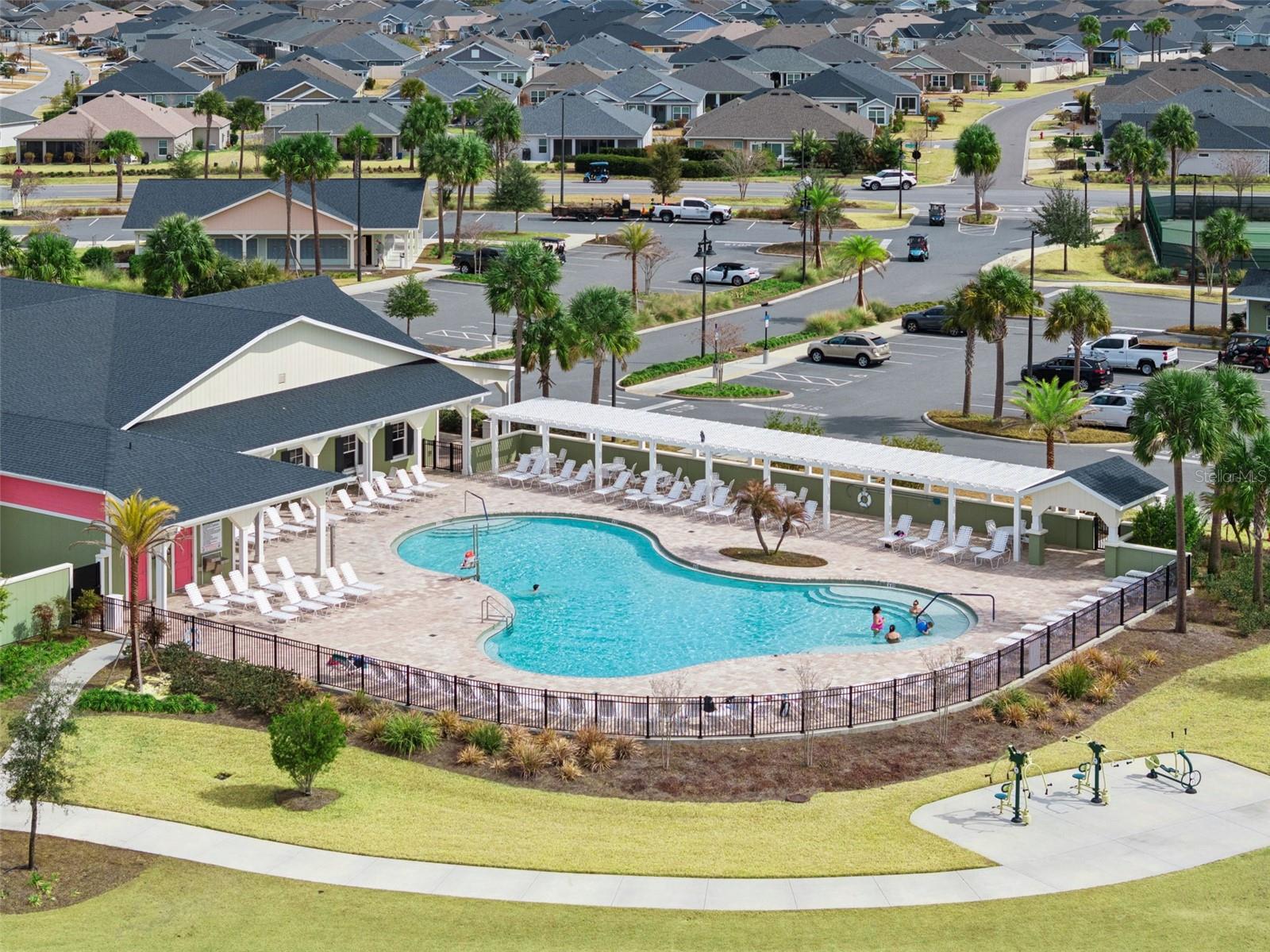 THE VILLAGES OF WEST LAKE - Residential