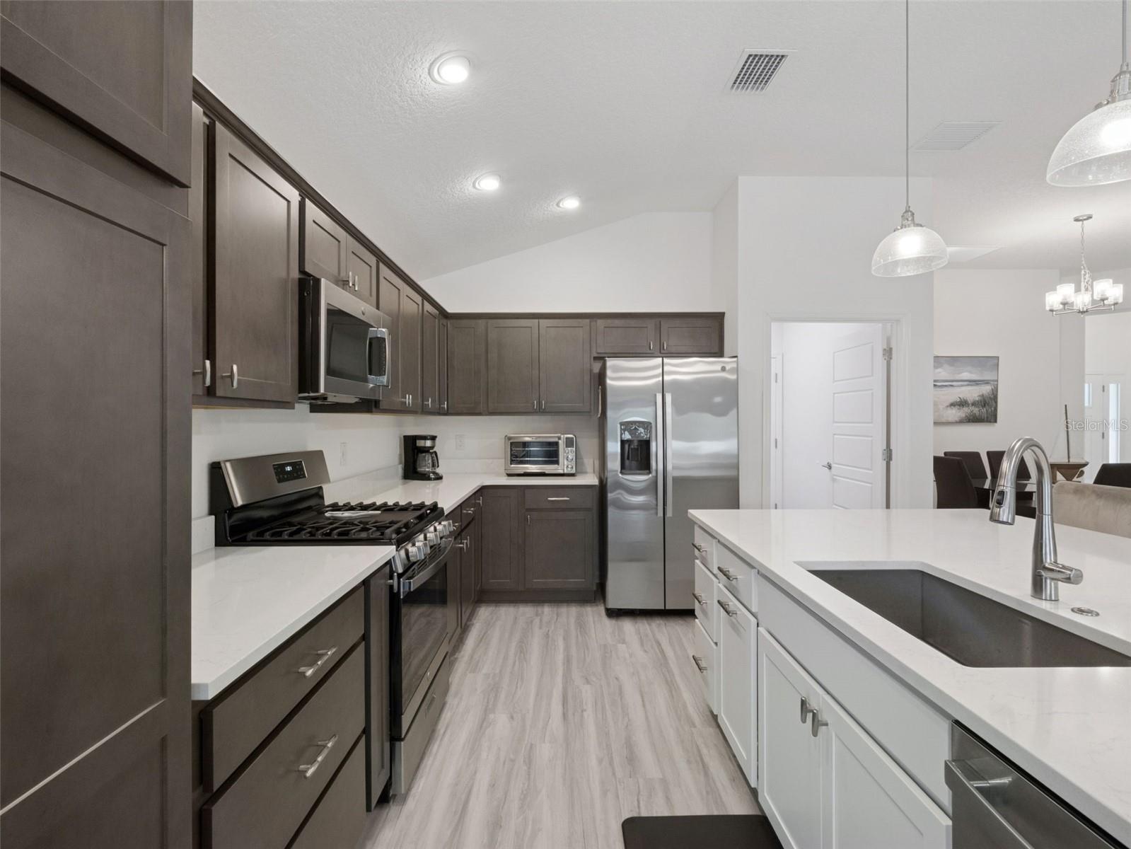 THE VILLAGES OF WEST LAKE - Residential