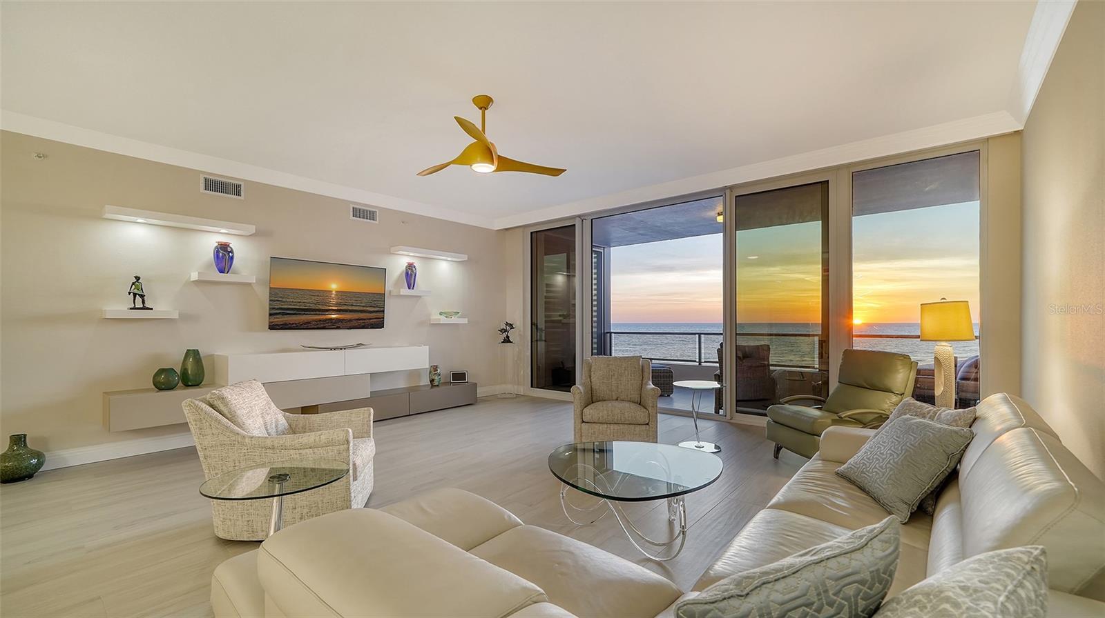 535 SANCTUARY DRIVE C807