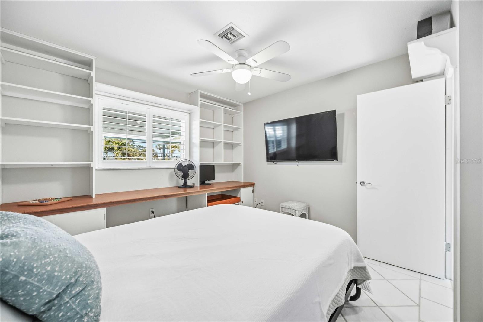 BEACH MANOR VILLAS SOUTH - Residential