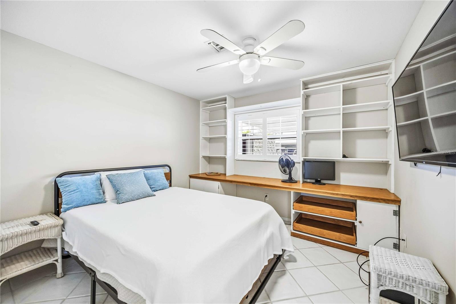 BEACH MANOR VILLAS SOUTH - Residential