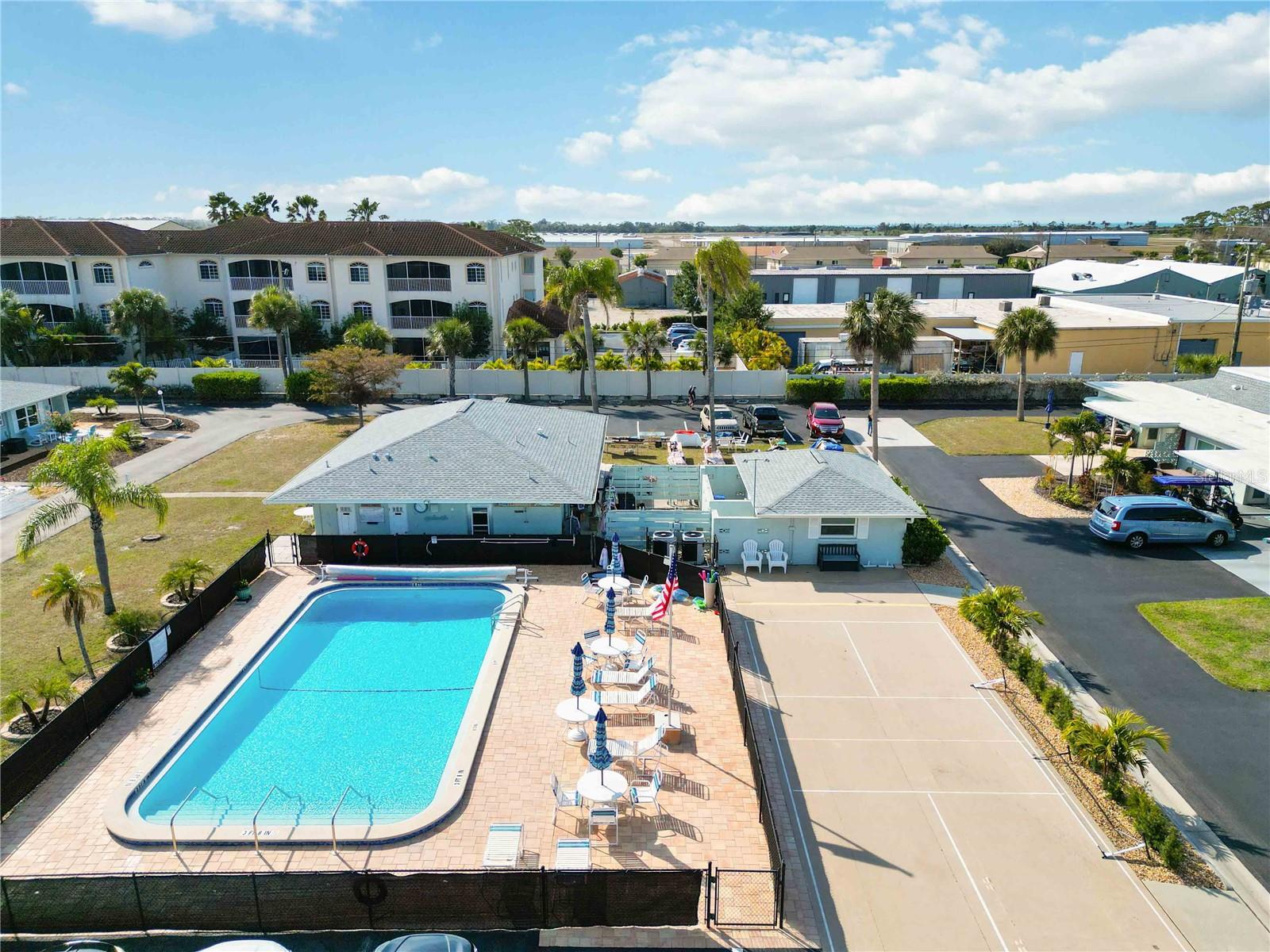 BEACH MANOR VILLAS SOUTH - Residential