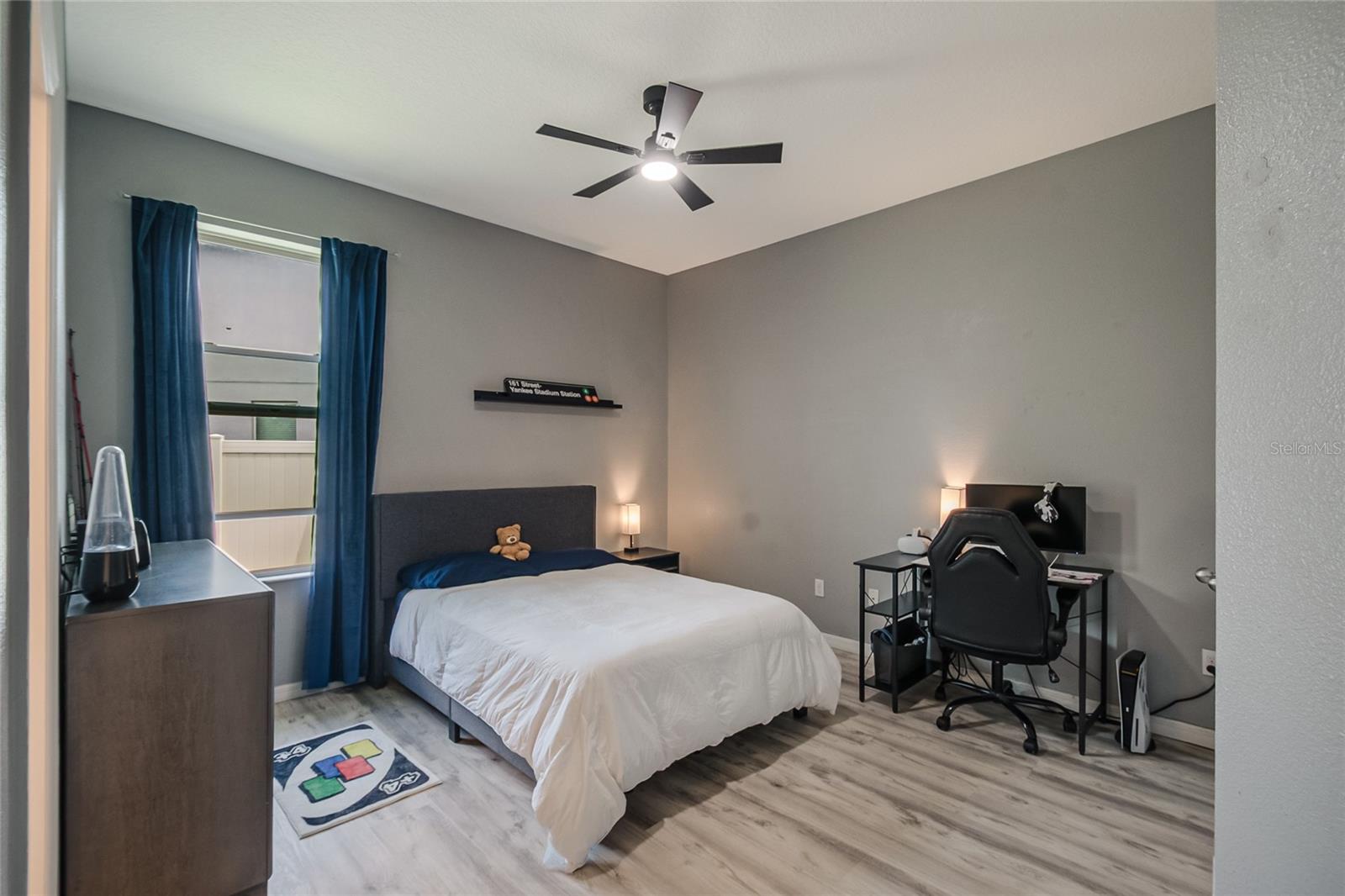 NOVA POINTE PH 2 - Residential