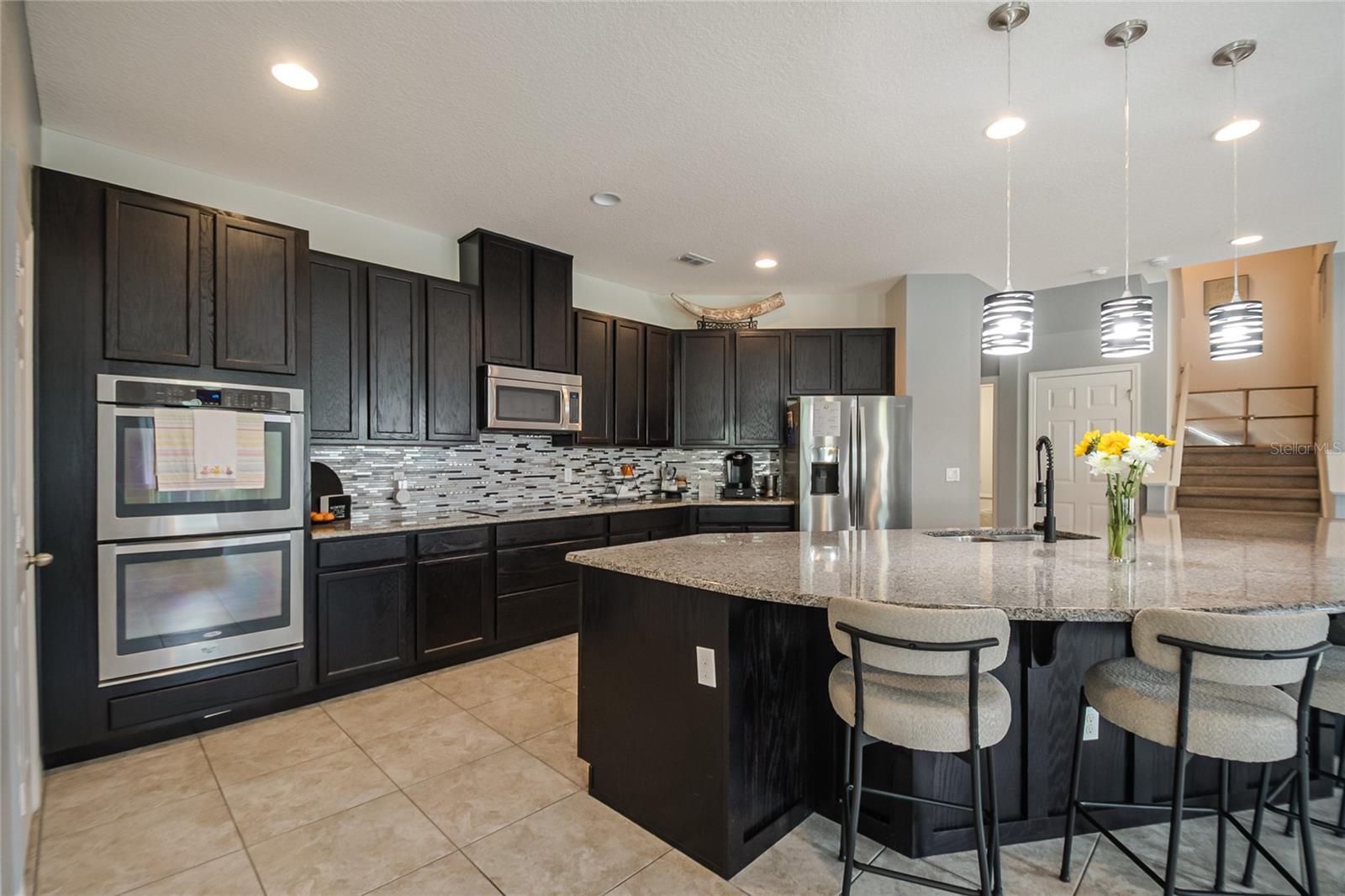 NOVA POINTE PH 2 - Residential