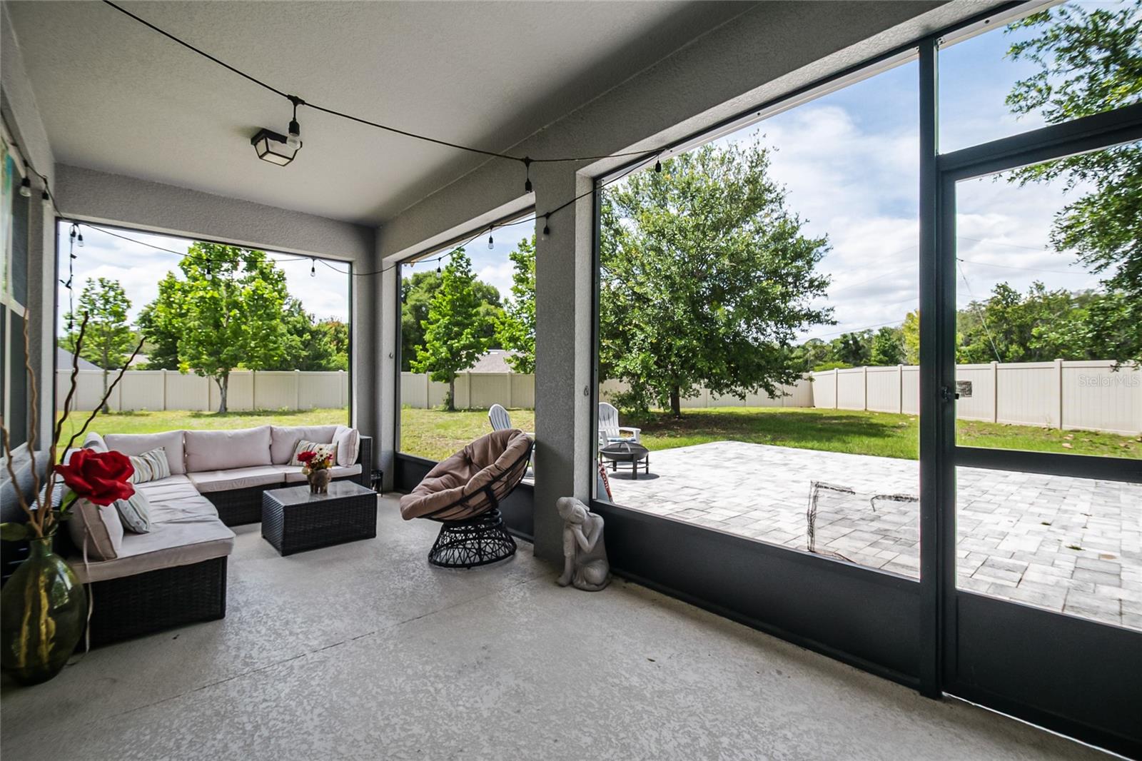 NOVA POINTE PH 2 - Residential