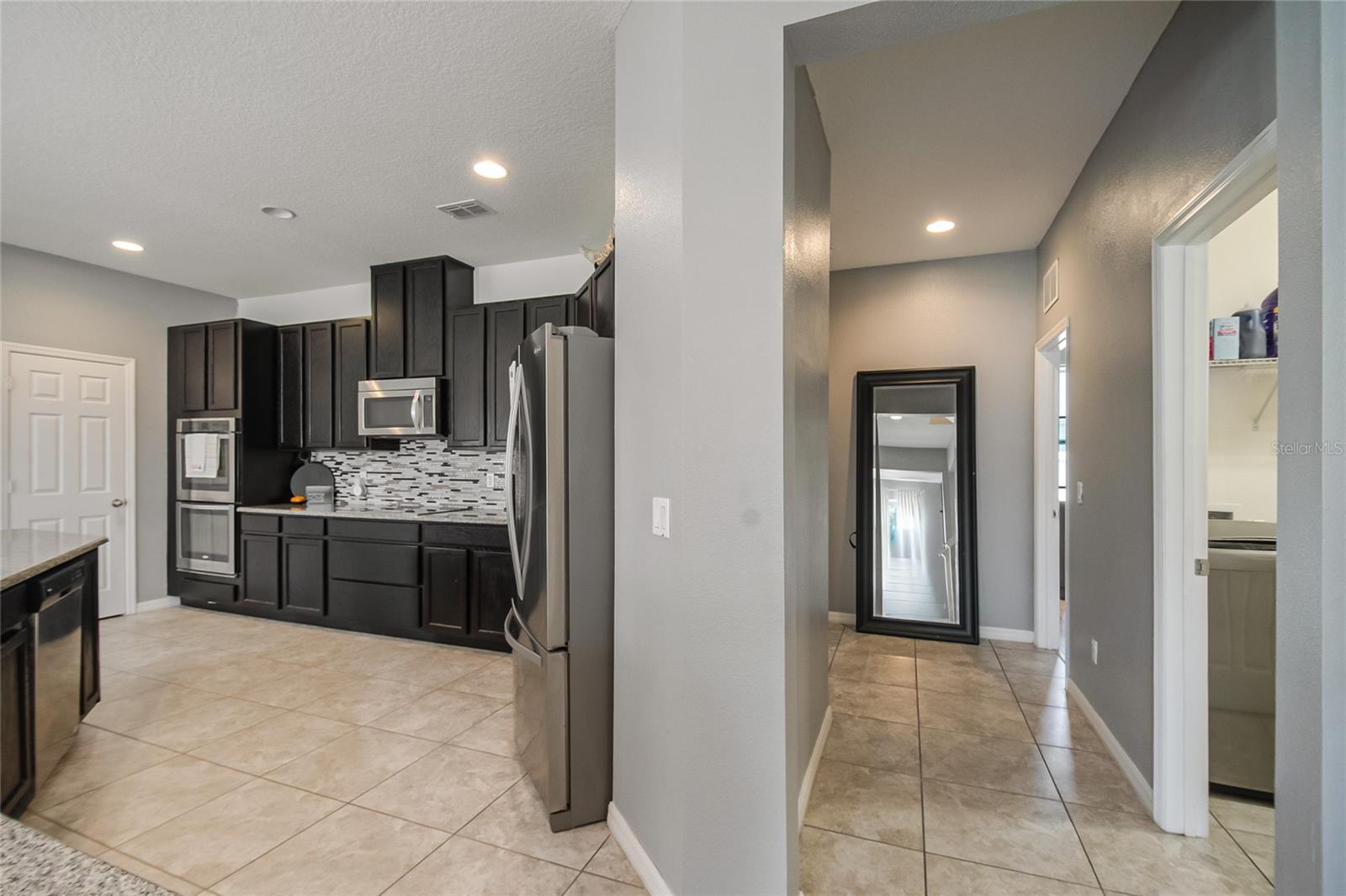 NOVA POINTE PH 2 - Residential