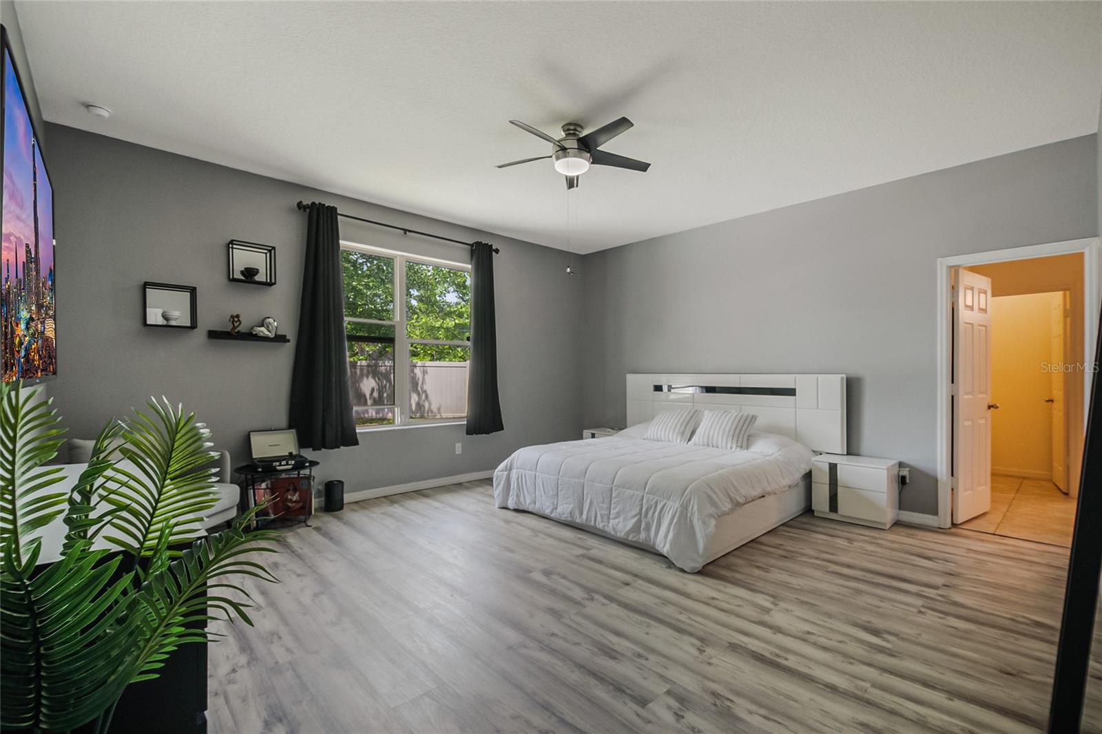 NOVA POINTE PH 2 - Residential