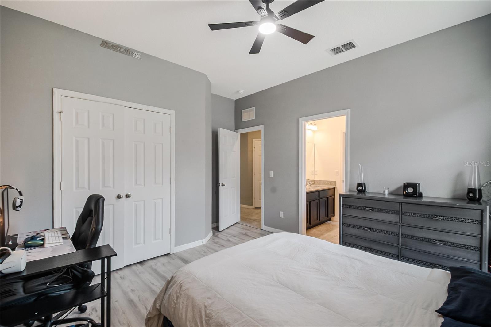 NOVA POINTE PH 2 - Residential