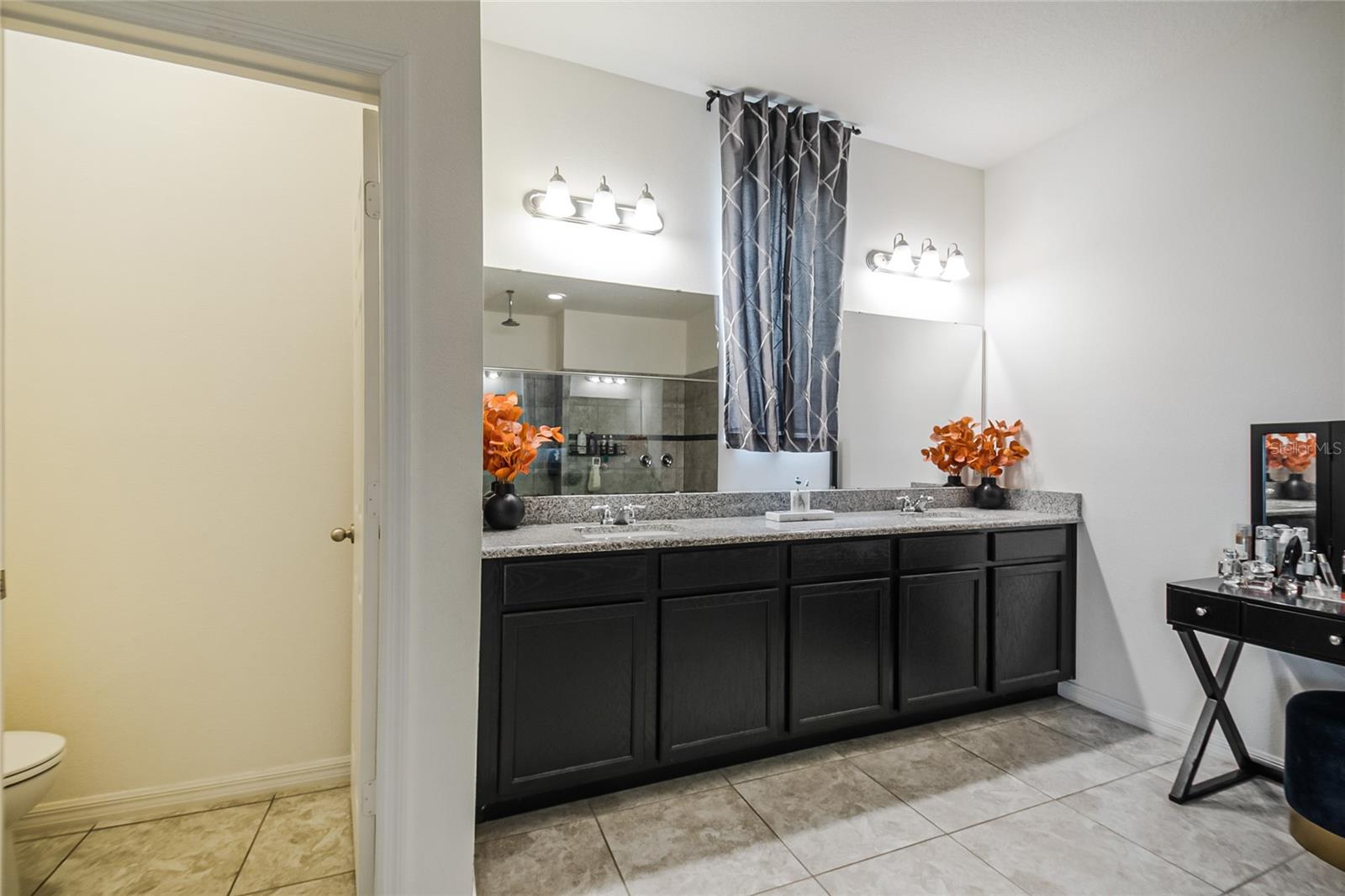 NOVA POINTE PH 2 - Residential