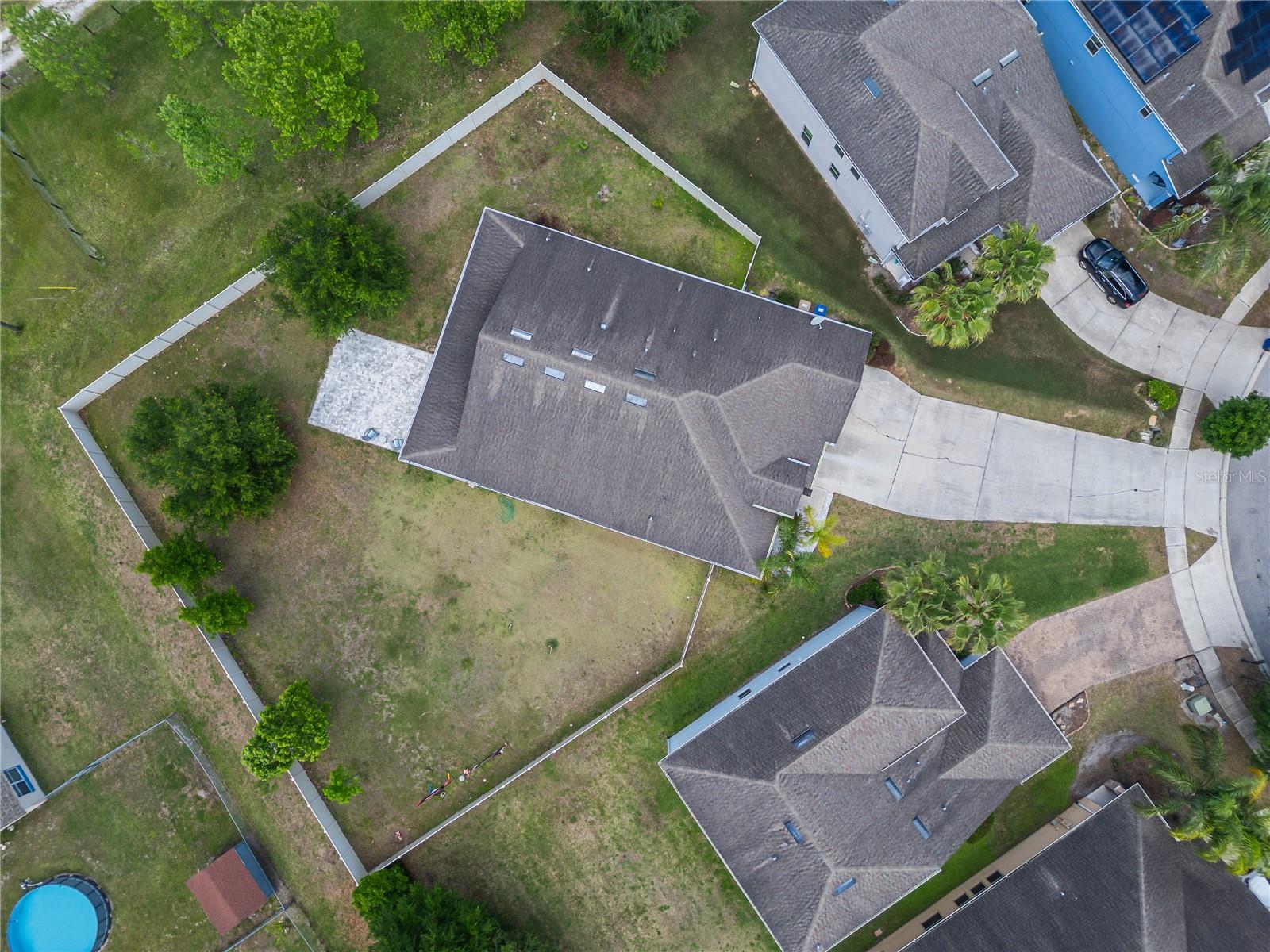 NOVA POINTE PH 2 - Residential