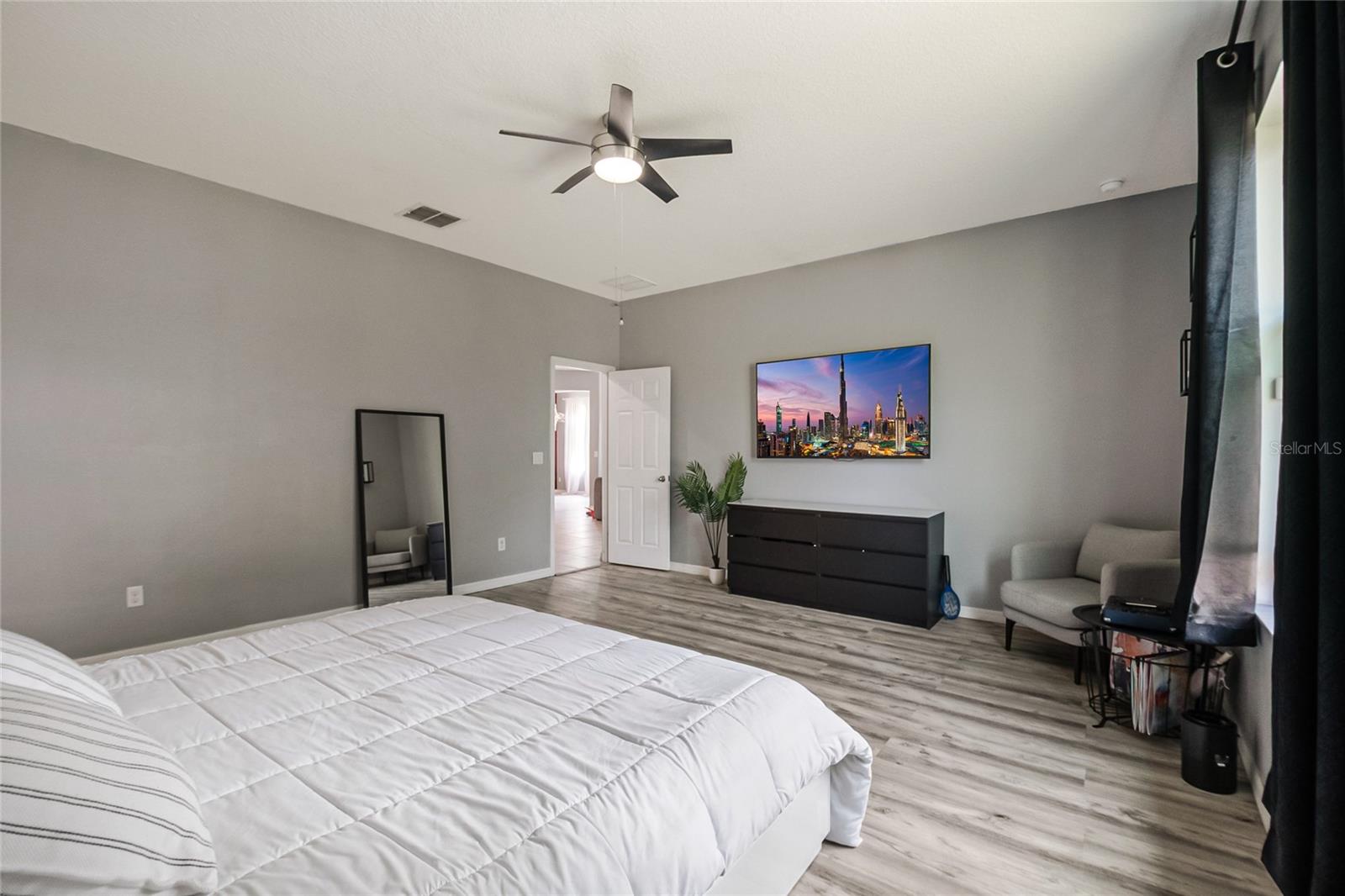 NOVA POINTE PH 2 - Residential