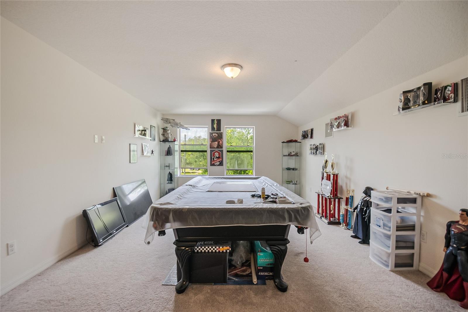 NOVA POINTE PH 2 - Residential