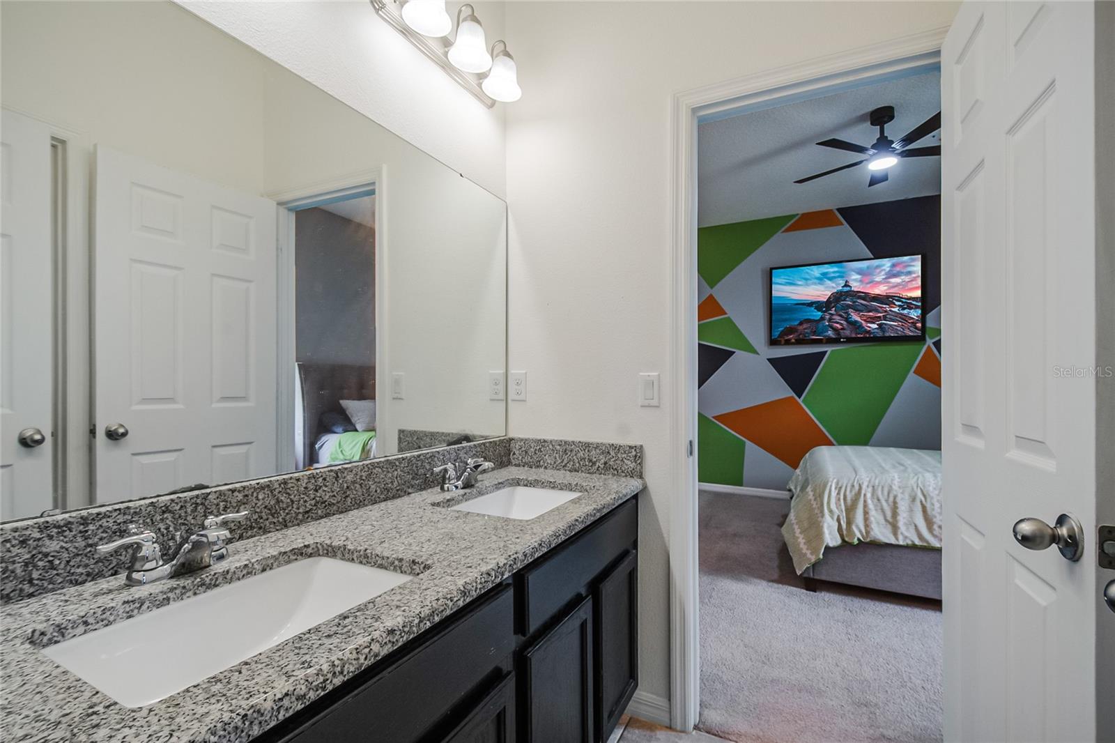 NOVA POINTE PH 2 - Residential