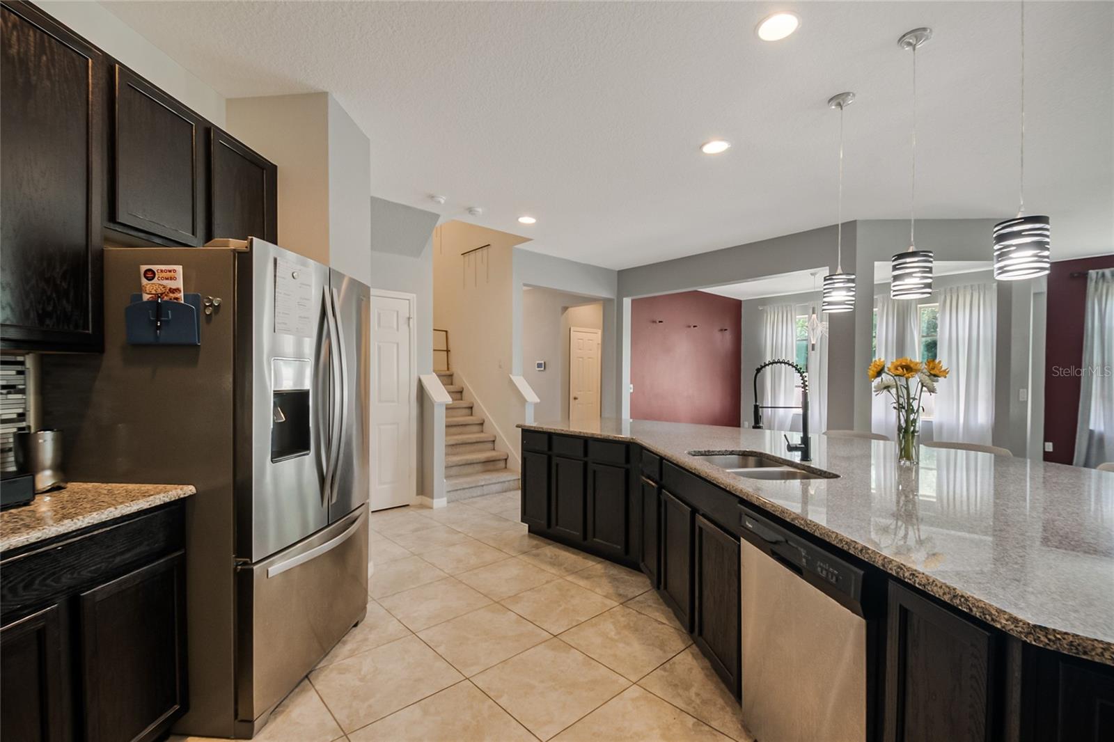 NOVA POINTE PH 2 - Residential