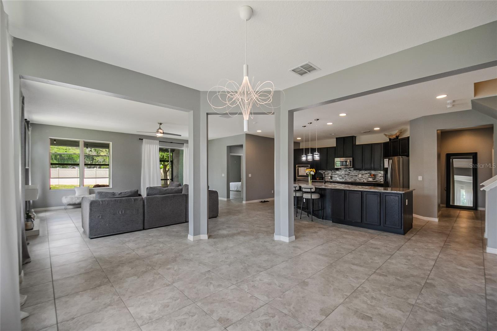 NOVA POINTE PH 2 - Residential