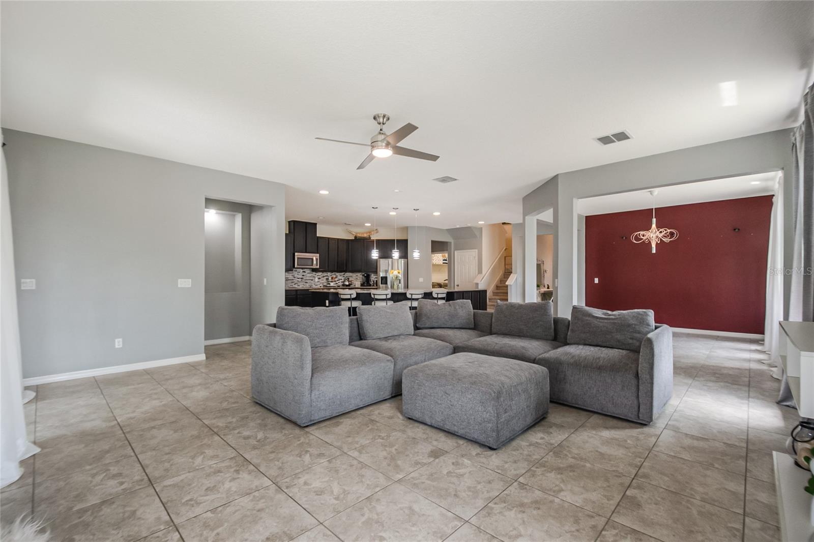 NOVA POINTE PH 2 - Residential