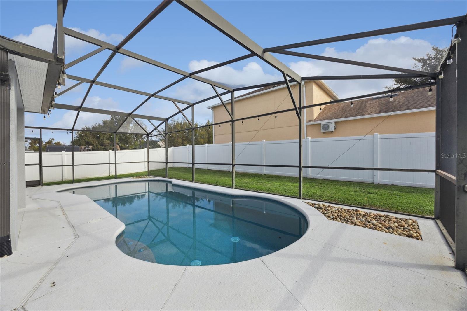 FULLERS XING PH 03 A-G - Residential