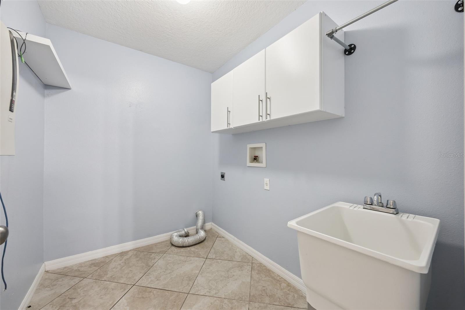 FULLERS XING PH 03 A-G - Residential