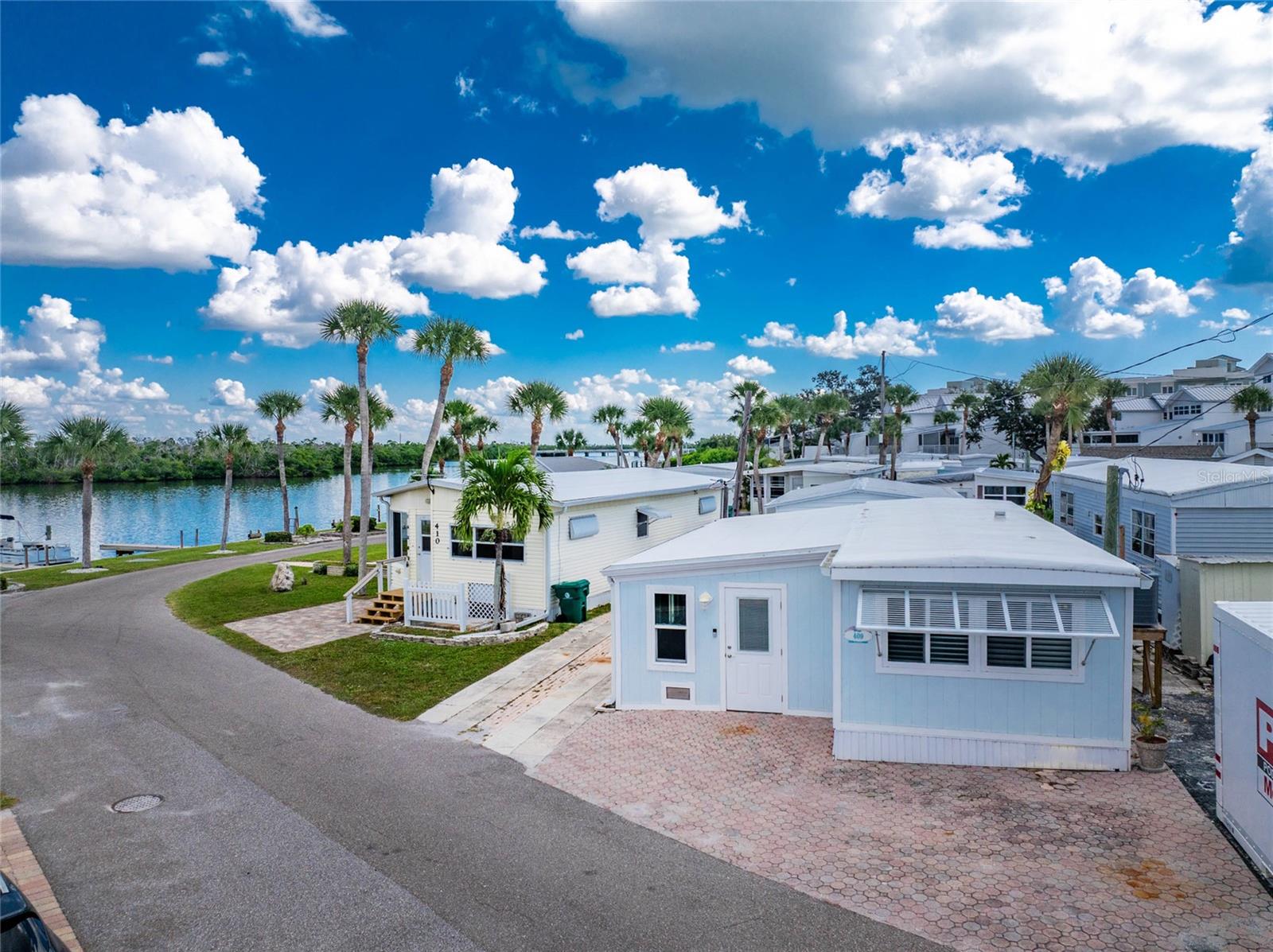 GULF BAY COOP - Residential