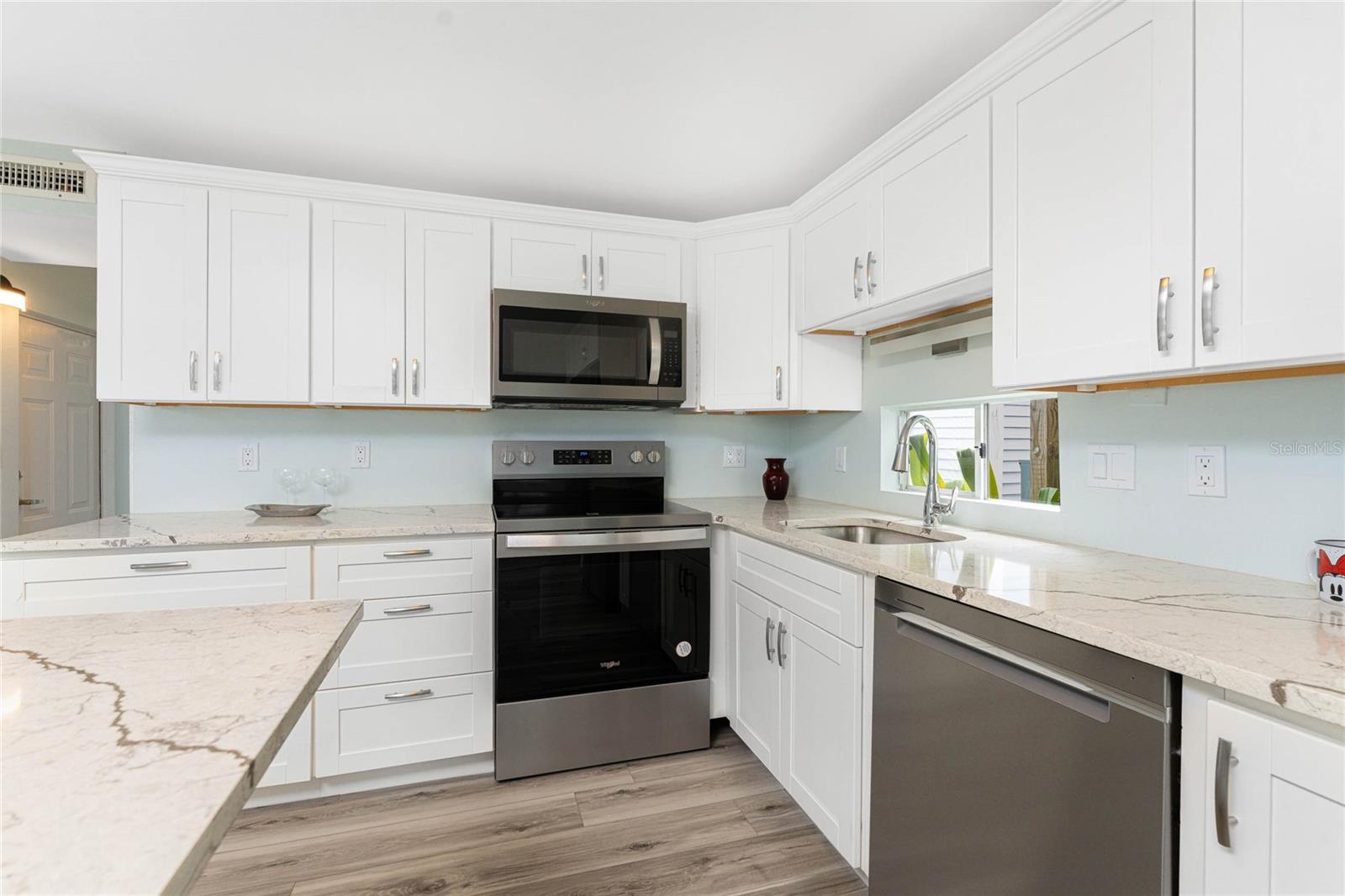 GULF BAY COOP - Residential