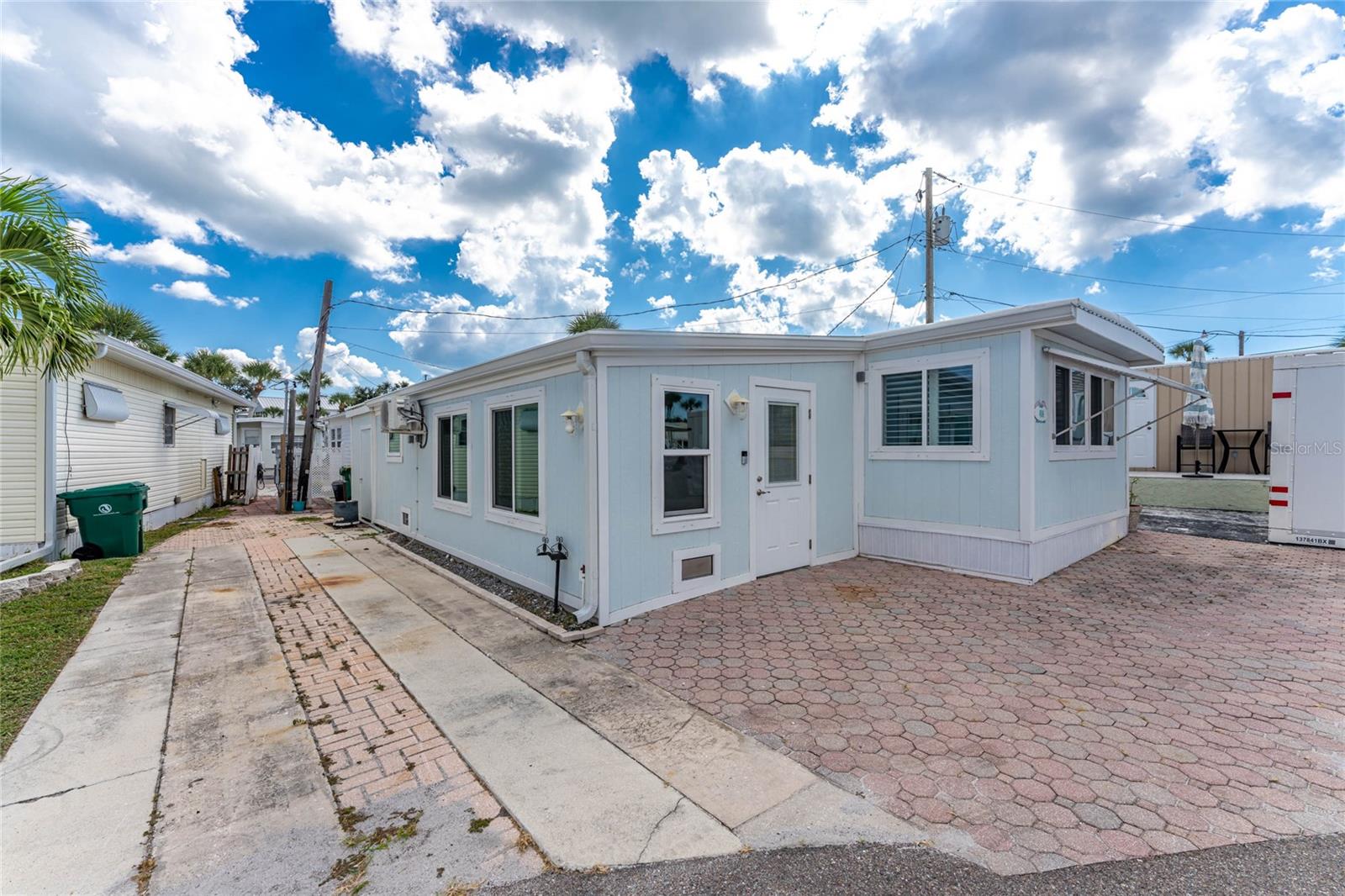 GULF BAY COOP - Residential