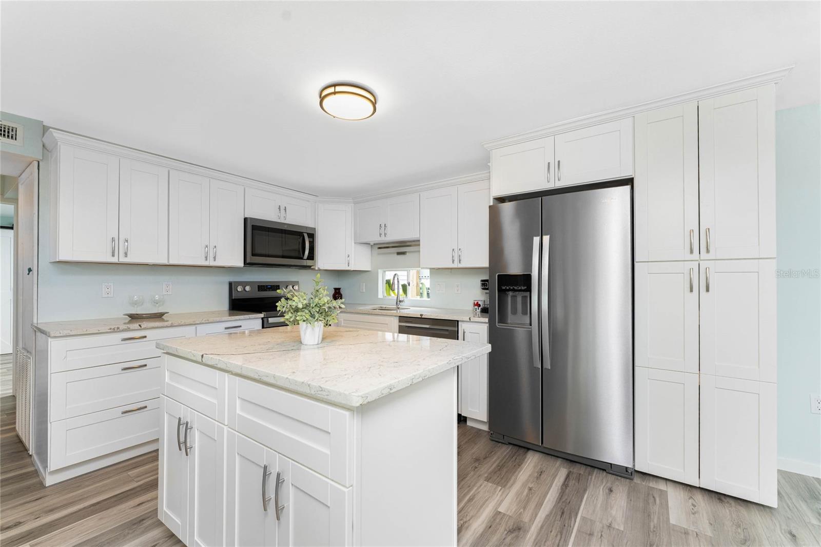 GULF BAY COOP - Residential