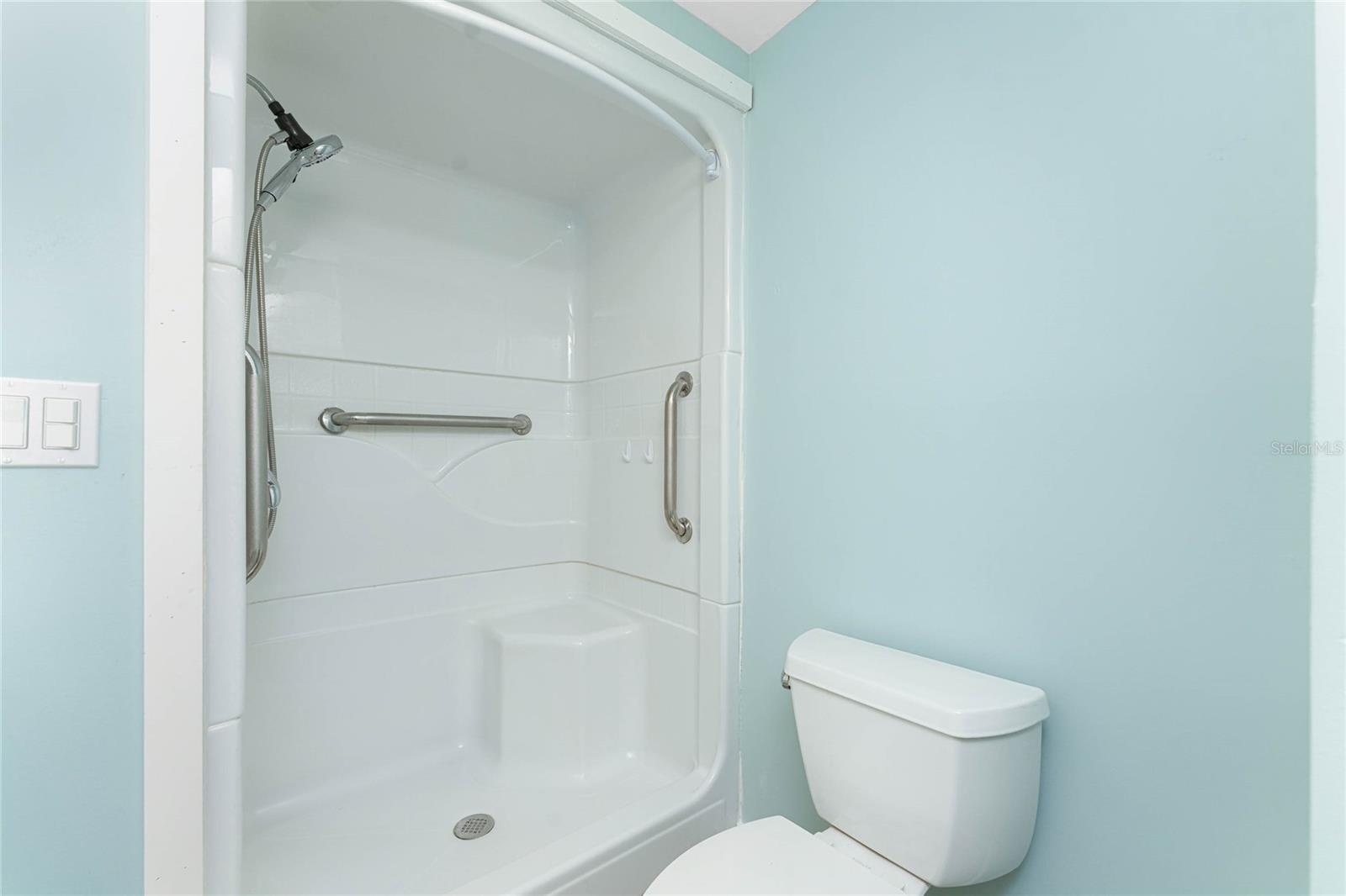 GULF BAY COOP - Residential