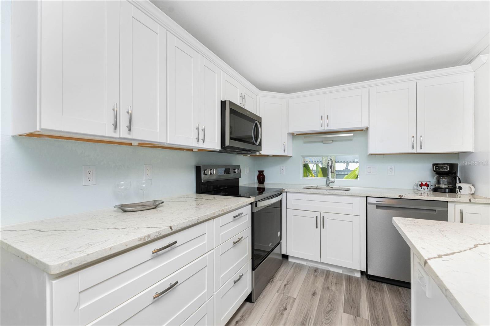 GULF BAY COOP - Residential