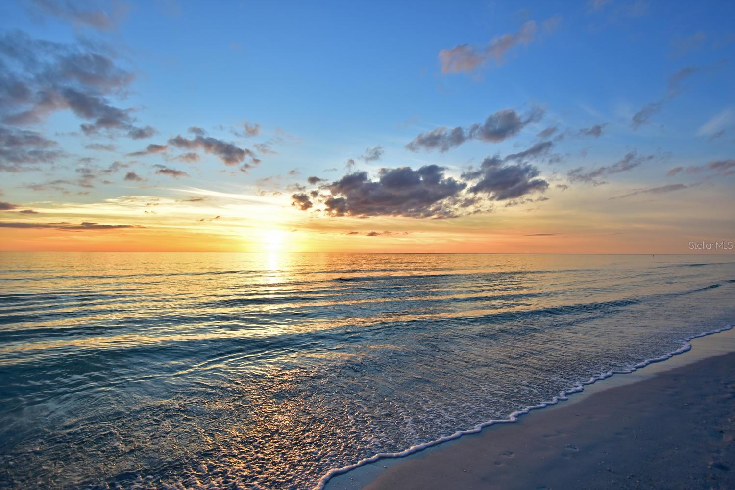 PELICAN GARDENS - Residential