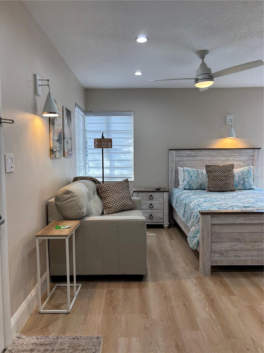 PELICAN GARDENS - Residential