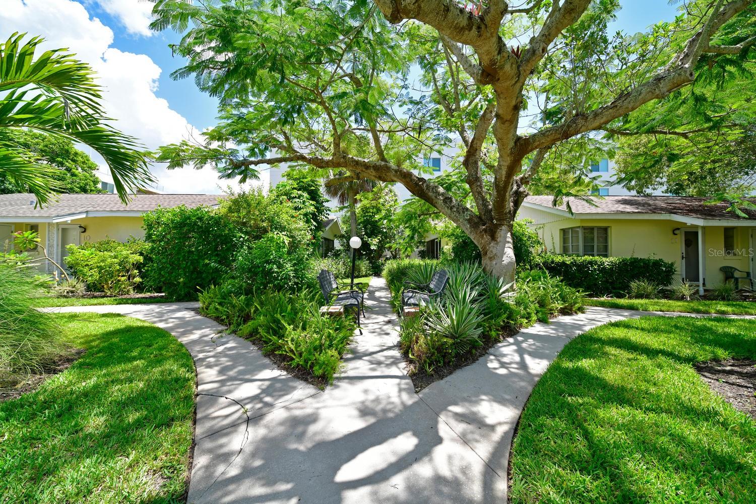 PELICAN GARDENS - Residential