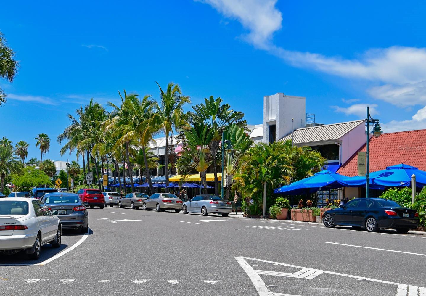 PELICAN GARDENS - Residential