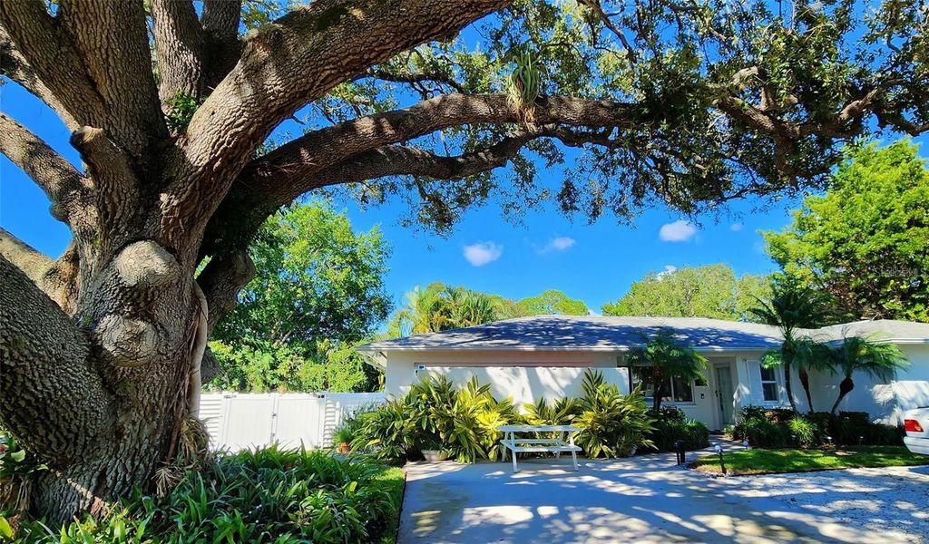 Photo of 329 Bernard Avenue, Sarasota, FL 34243 (MLS # A4697412)