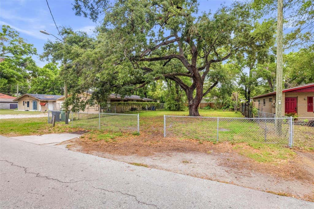 Photo of 1706 E Idell Street, Tampa, FL 33604 (MLS # TB8540083)