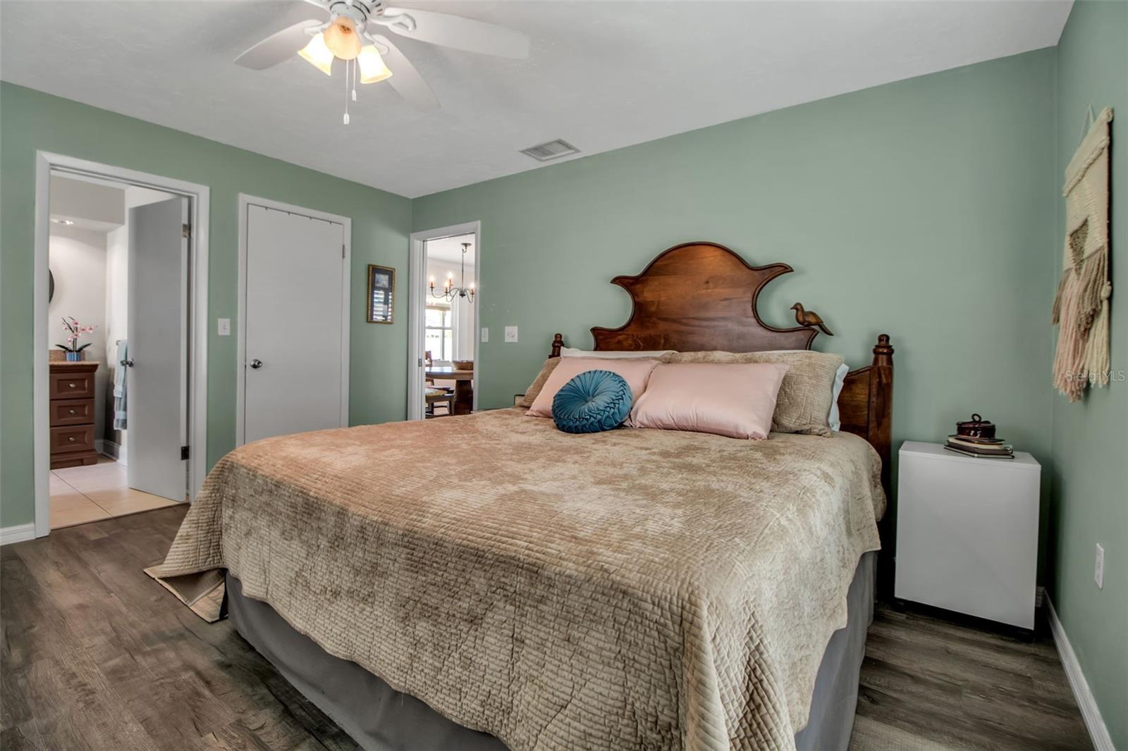 VILLAGE GREEN OF BRADENTON - Residential