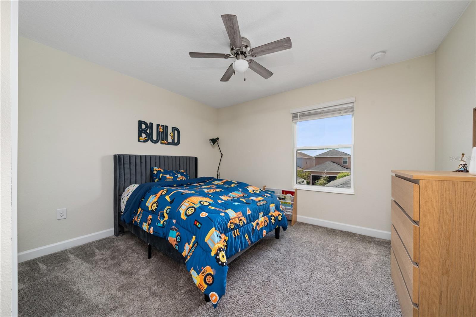 STOREY PK-PH 5 - Residential