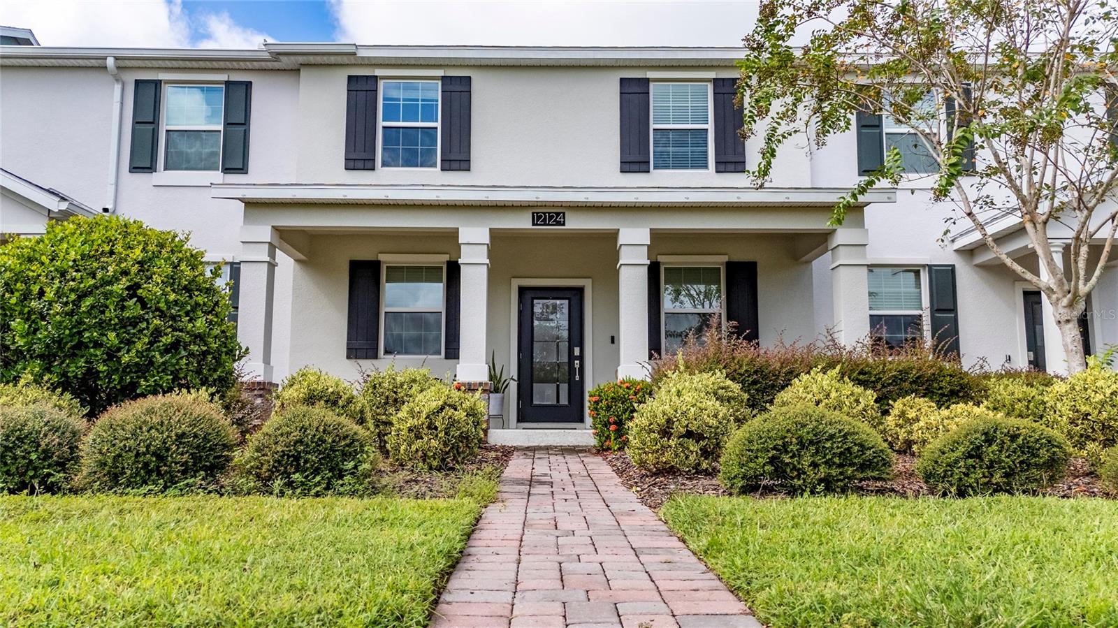 STOREY PK-PH 5 - Residential