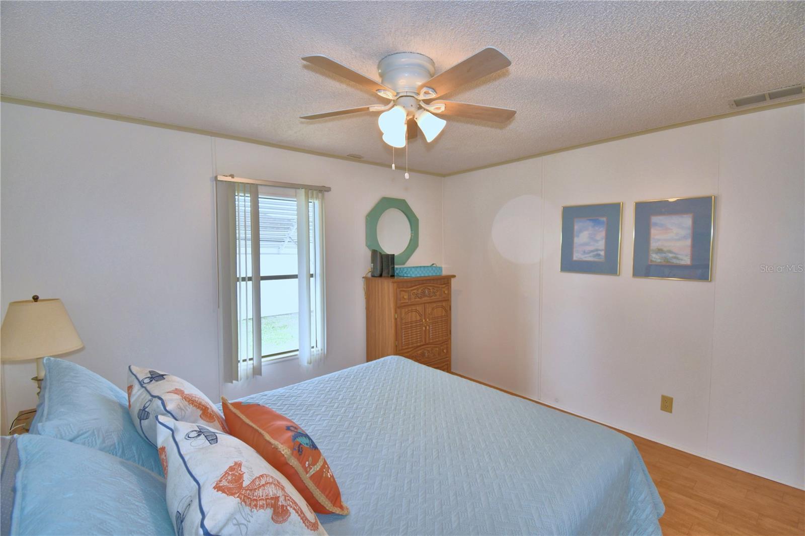 COLONNADES PH 1 - Residential