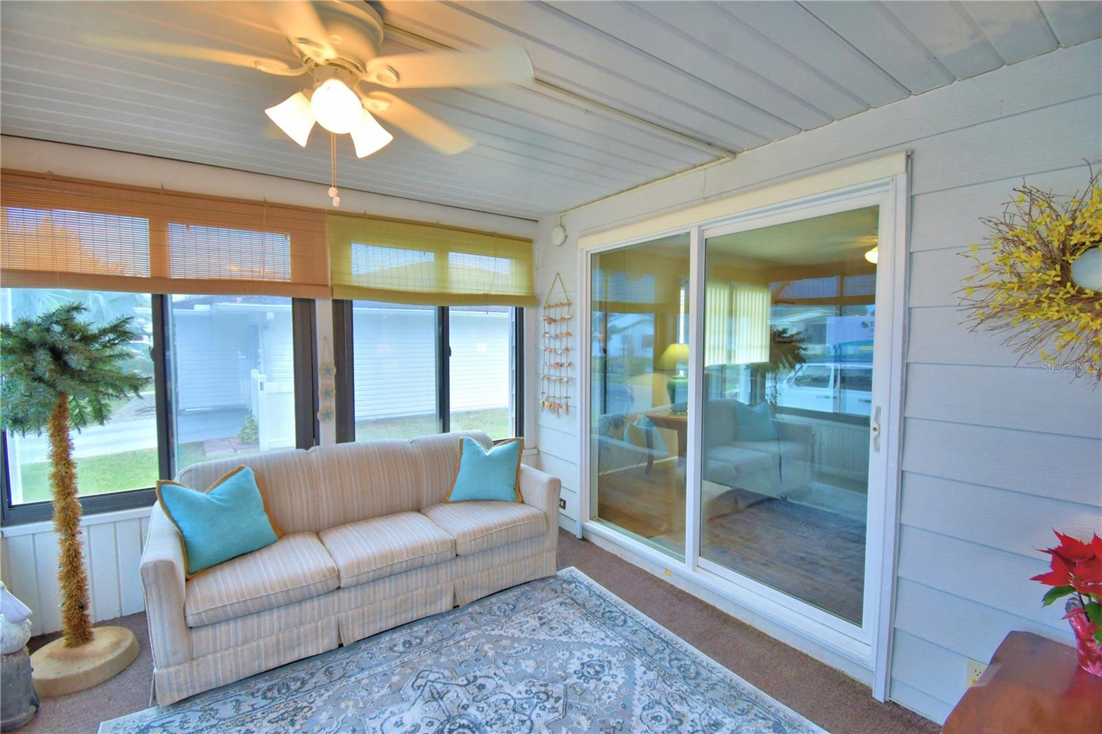 COLONNADES PH 1 - Residential