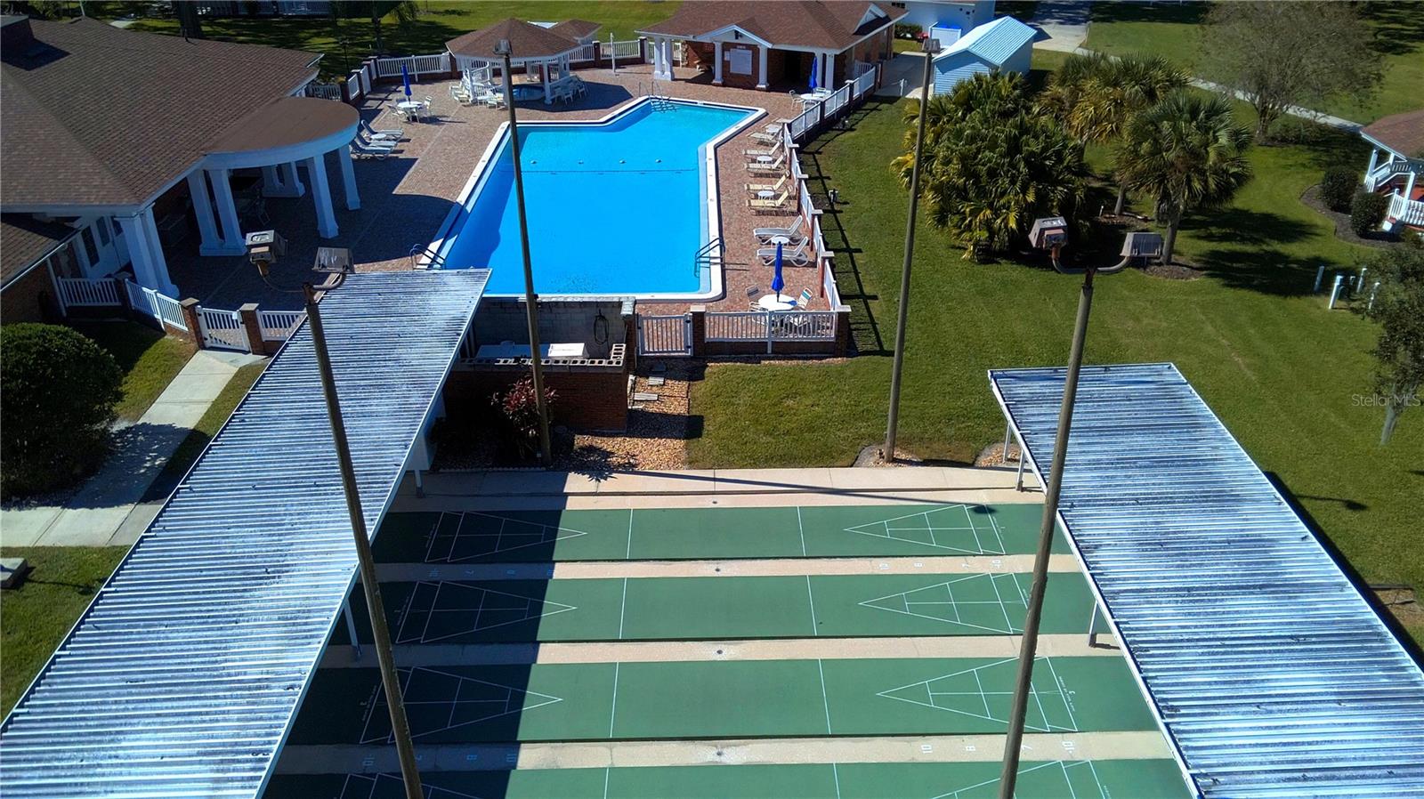 COLONNADES PH 1 - Residential