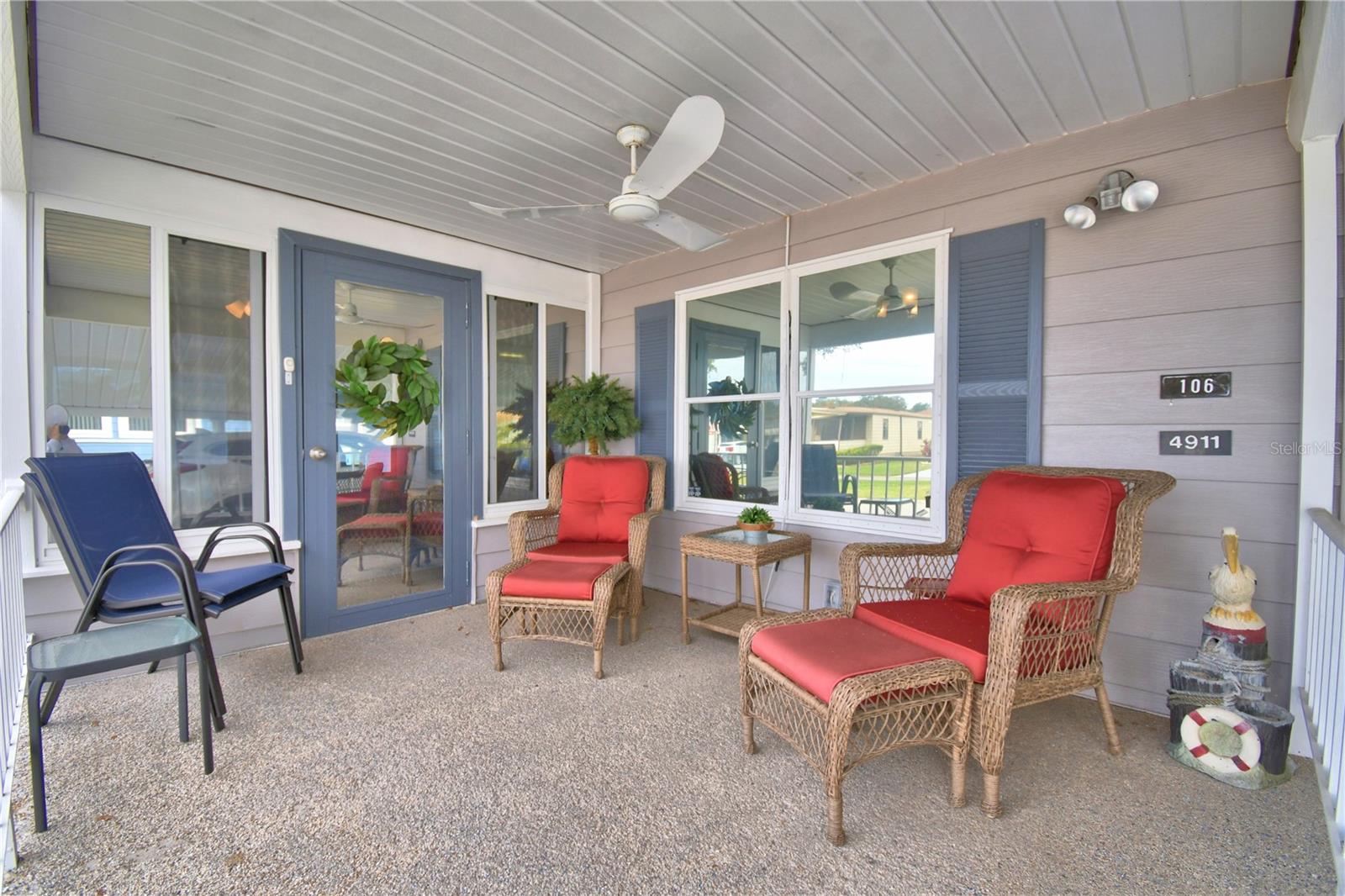 COLONNADES PH 1 - Residential